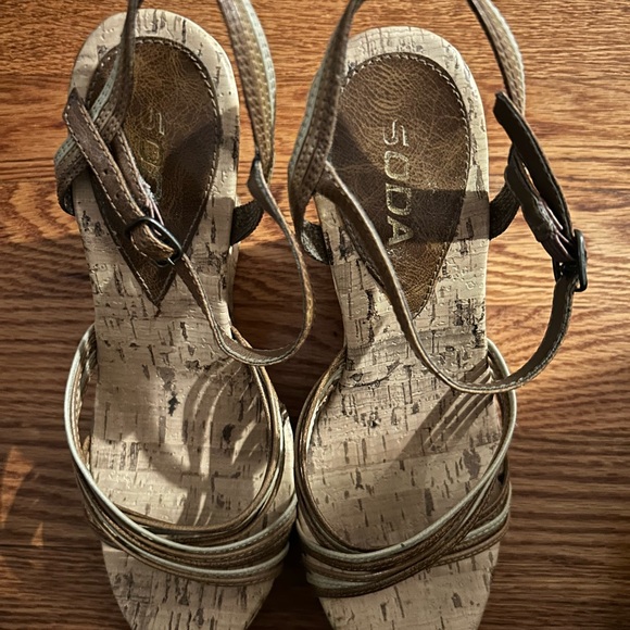 Soda Women's Brown Strappy Wedges - Picture 1 of 6